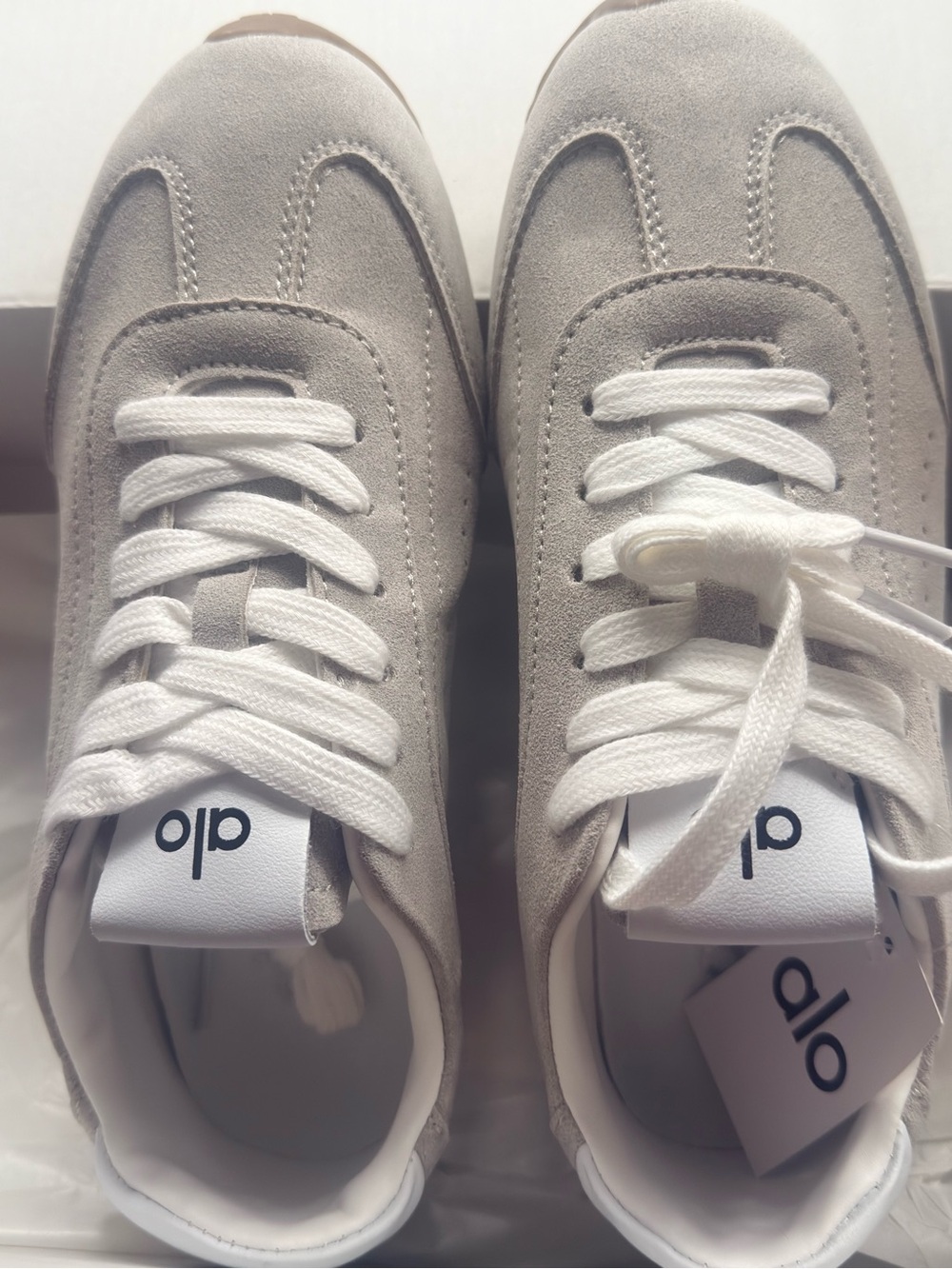 ALO Yoga Suede Athletic Sneakers in Light Gray and White